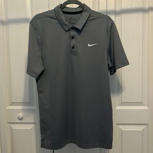Men’s size small Nike polo shirt
